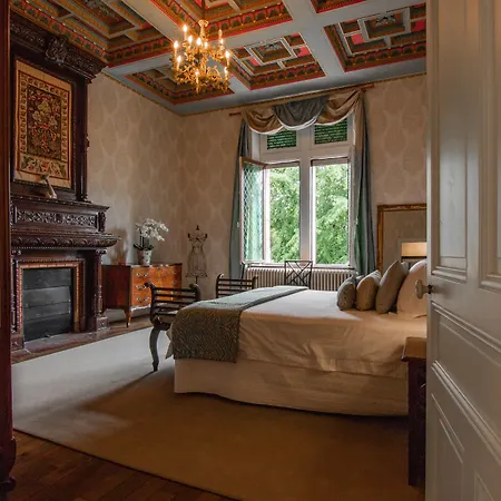 Chateau Terre Blanche Hotel