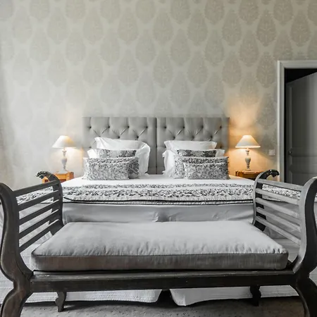 Chateau Terre Blanche Hotel 3*